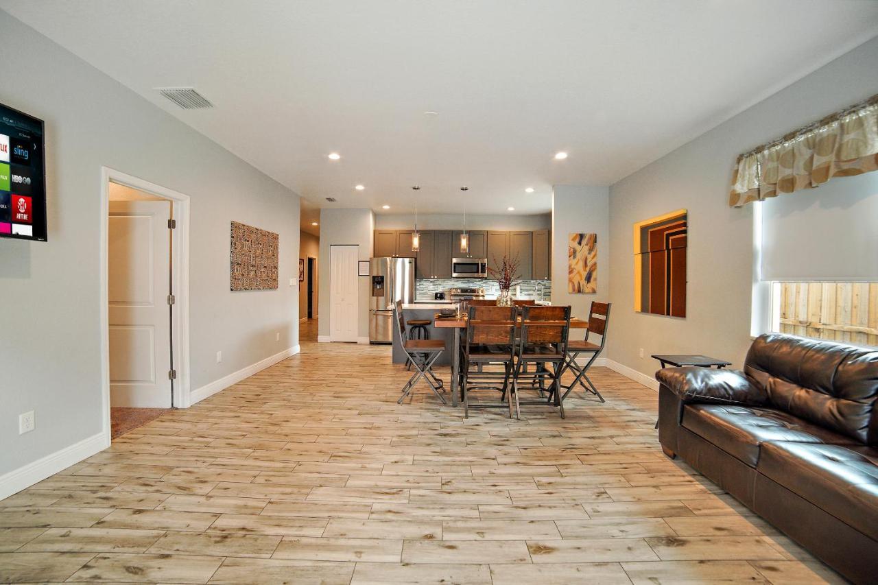 Centrally Located Family In Ferienhaus Tampa